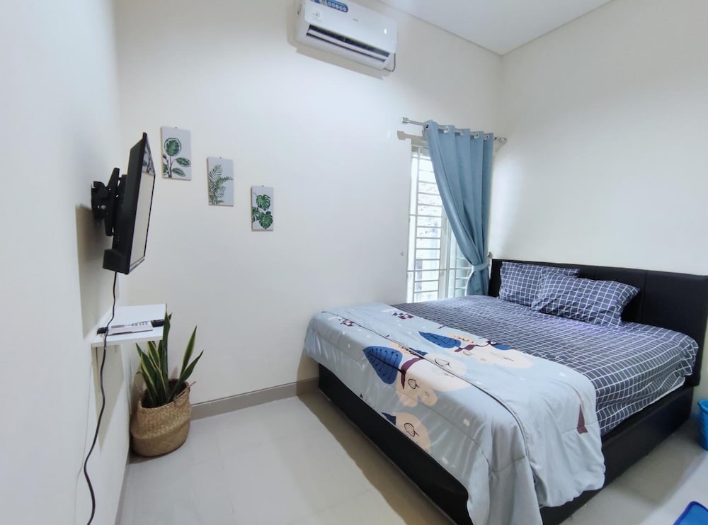 surabaya homey near airport