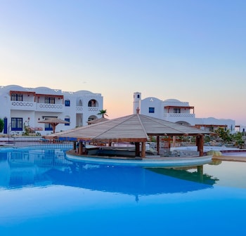 beach safari nubian resort