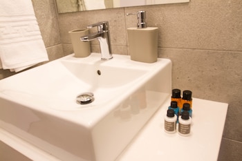 arenal suites preciados