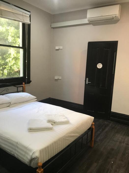 the village glebe hostel