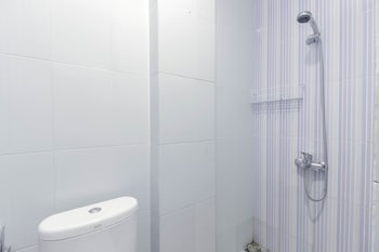 reddoorz syariah near metropolitan mall bekasi