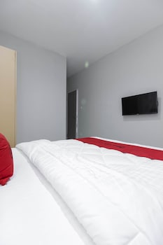 reddoorz syariah near metropolitan mall bekasi