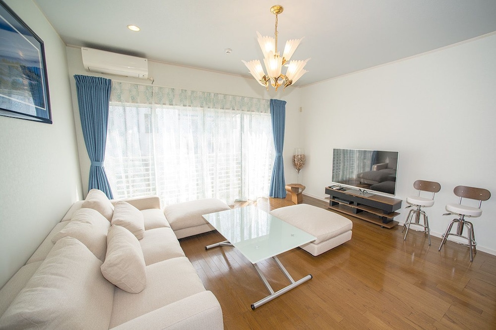 zushi beach house