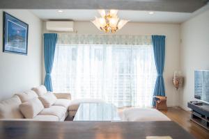 zushi beach house