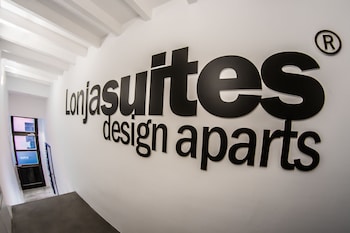 lonja suites apartments