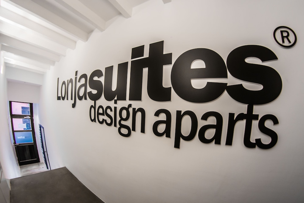 lonja suites apartments