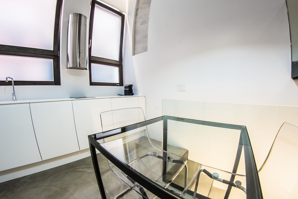 lonja suites apartments