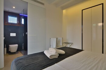 lonja suites apartments