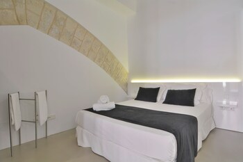 lonja suites apartments