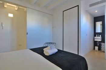 lonja suites apartments