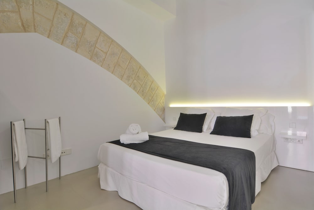 lonja suites apartments