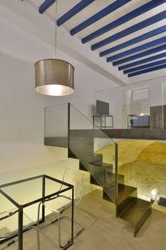 lonja suites apartments
