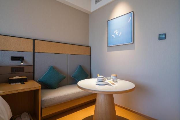 iu hotel shanghai fengxian haiwan university town
