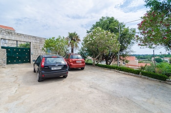 apartments dubrovnik airport