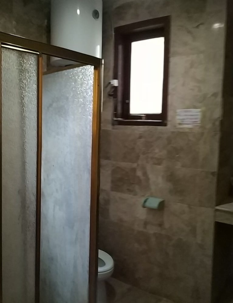 villa lot 5 lake view for 30 pax