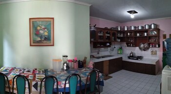 villa lot 5 lake view for 30 pax