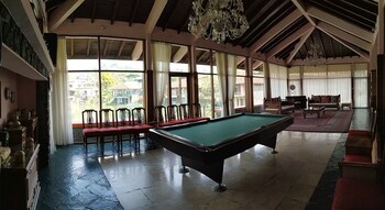 villa lot 5 lake view for 30 pax