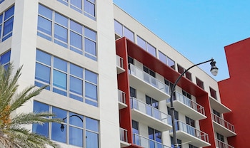 ch luxury condos and studios on the beach