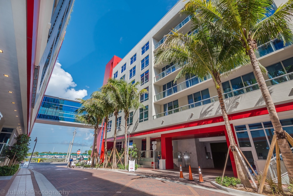 ch luxury condos and studios on the beach