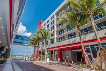 ch luxury condos and studios on the beach