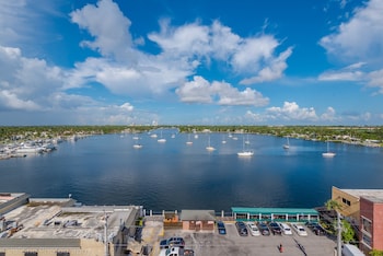 ch luxury condos and studios on the beach