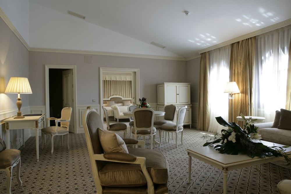 eugenia de montijo autograph collection