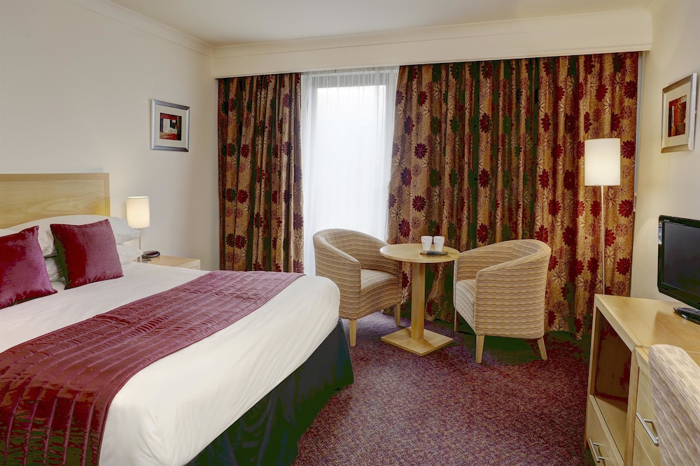Best Western Frodsham Forest Hills Hotel,Cheshire West And Chester>>Aston,3 star