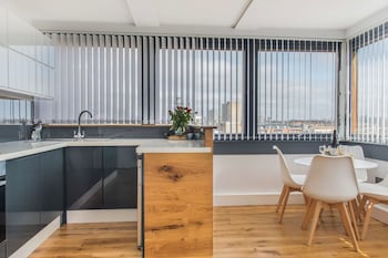 26 penge house