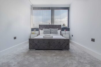 26 penge house