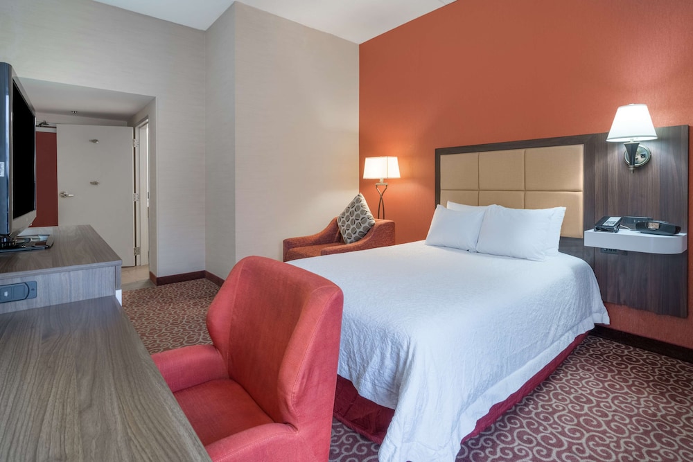 hampton inn frostburg