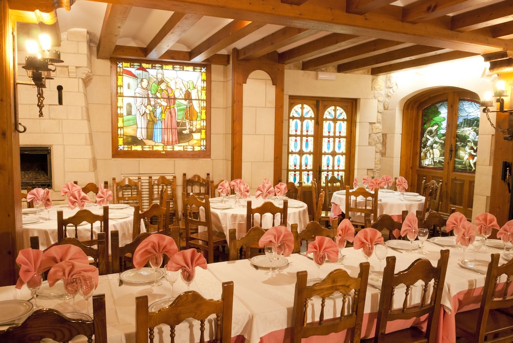 hotel santo domingo de silos