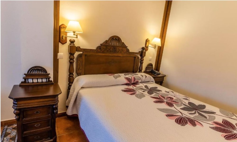 hotel santo domingo de silos