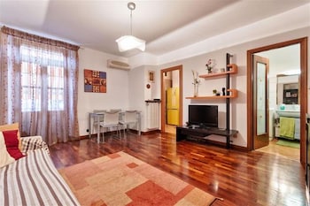 torino crocetta and politecnico apartment