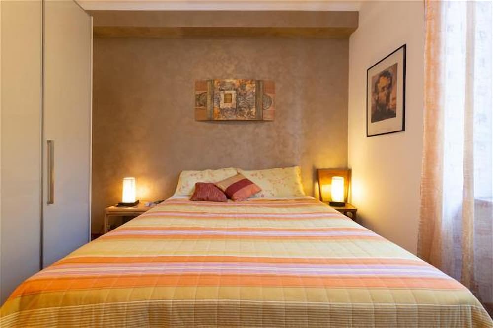 torino crocetta and politecnico apartment