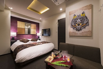hotel corest adults only