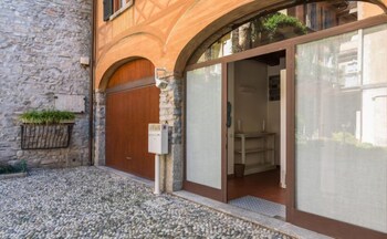 la corte delle rondini