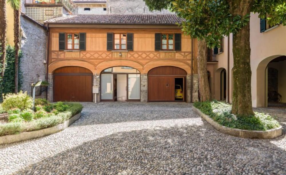 la corte delle rondini