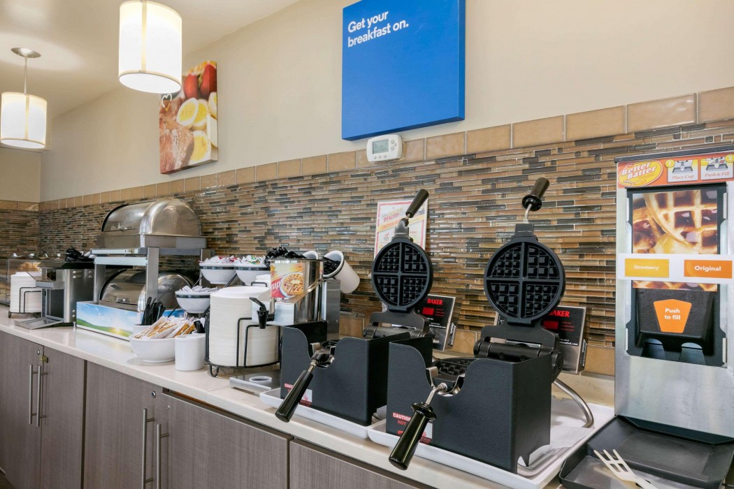 comfort inn and suites vancouver downtown city center