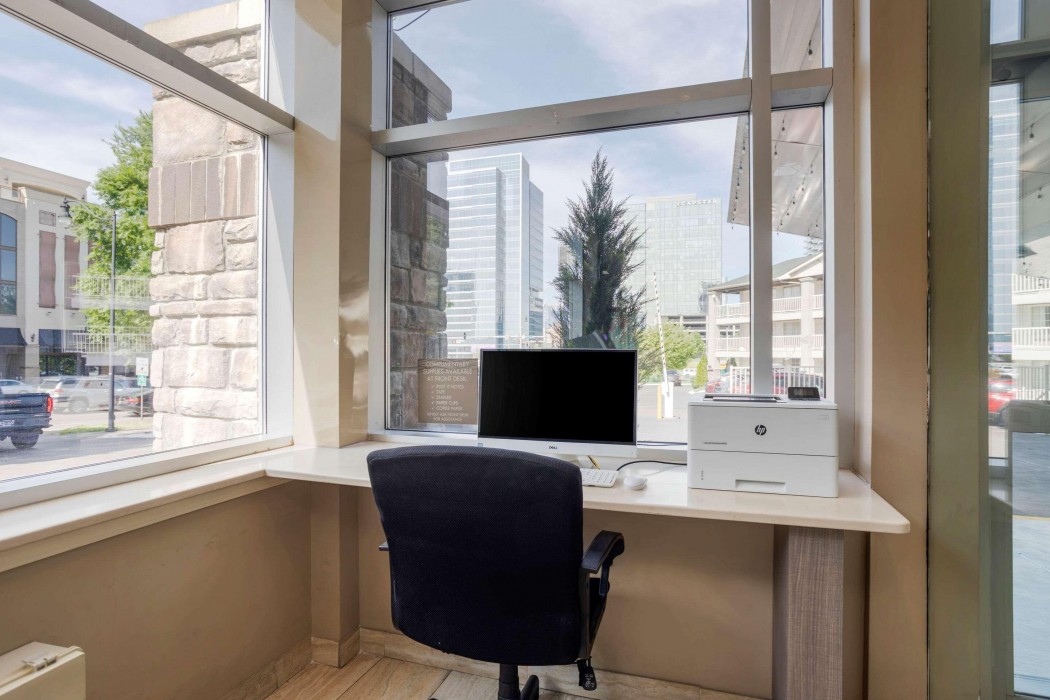comfort inn and suites vancouver downtown city center