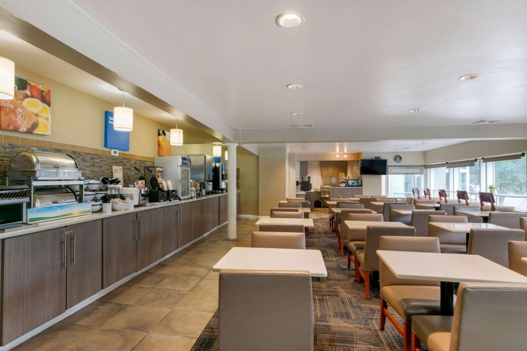 comfort inn and suites vancouver downtown city center