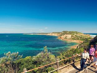 moonlight bay apartments