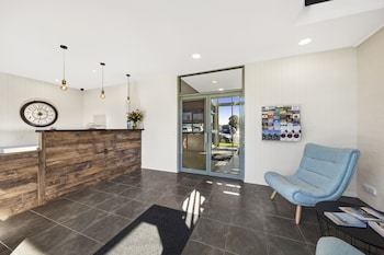 moonlight bay apartments