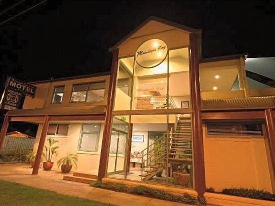moonlight bay apartments