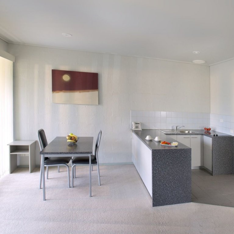 moonlight bay apartments