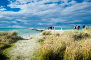 moonlight bay apartments