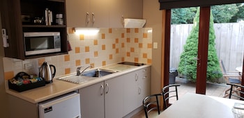 settlers boutique motel