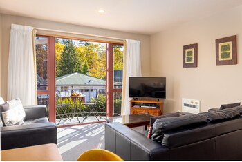 settlers boutique motel