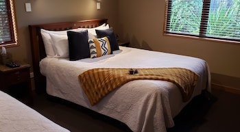 settlers boutique motel