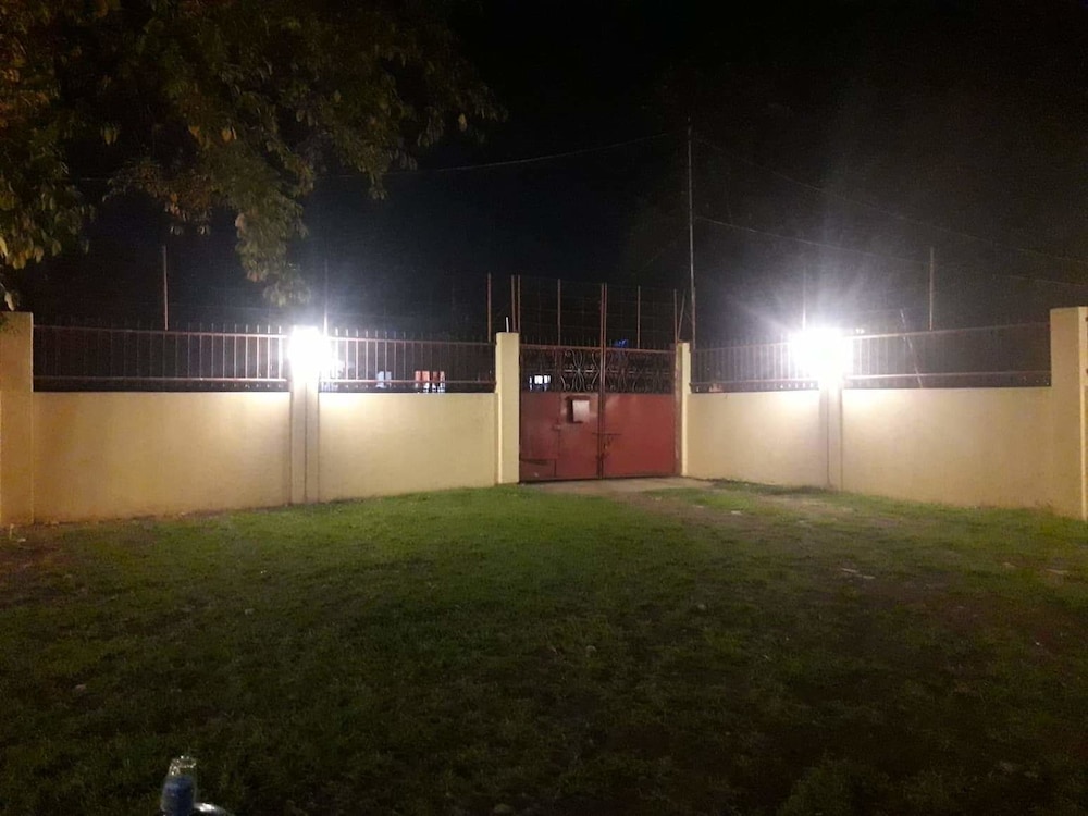 transient house and van for rent