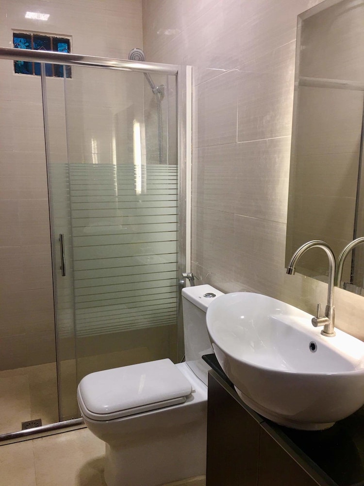 transient house and van for rent